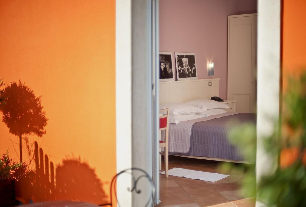 Marin Hotel Pula Zimmer foto
